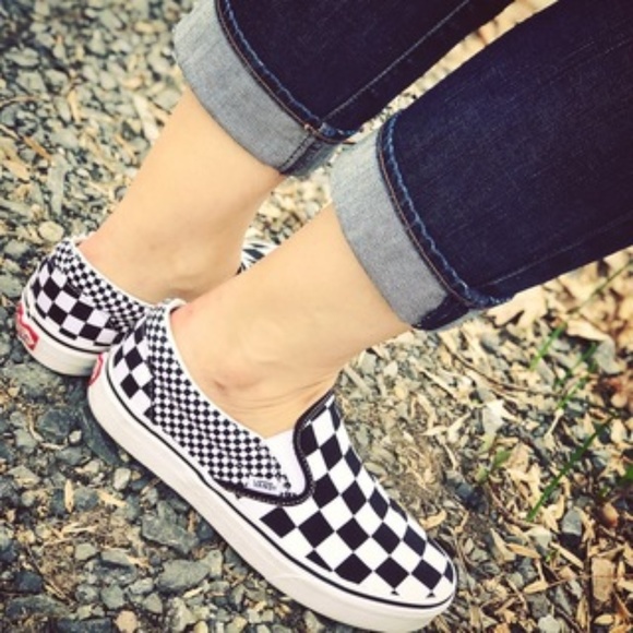 mix checker slip on